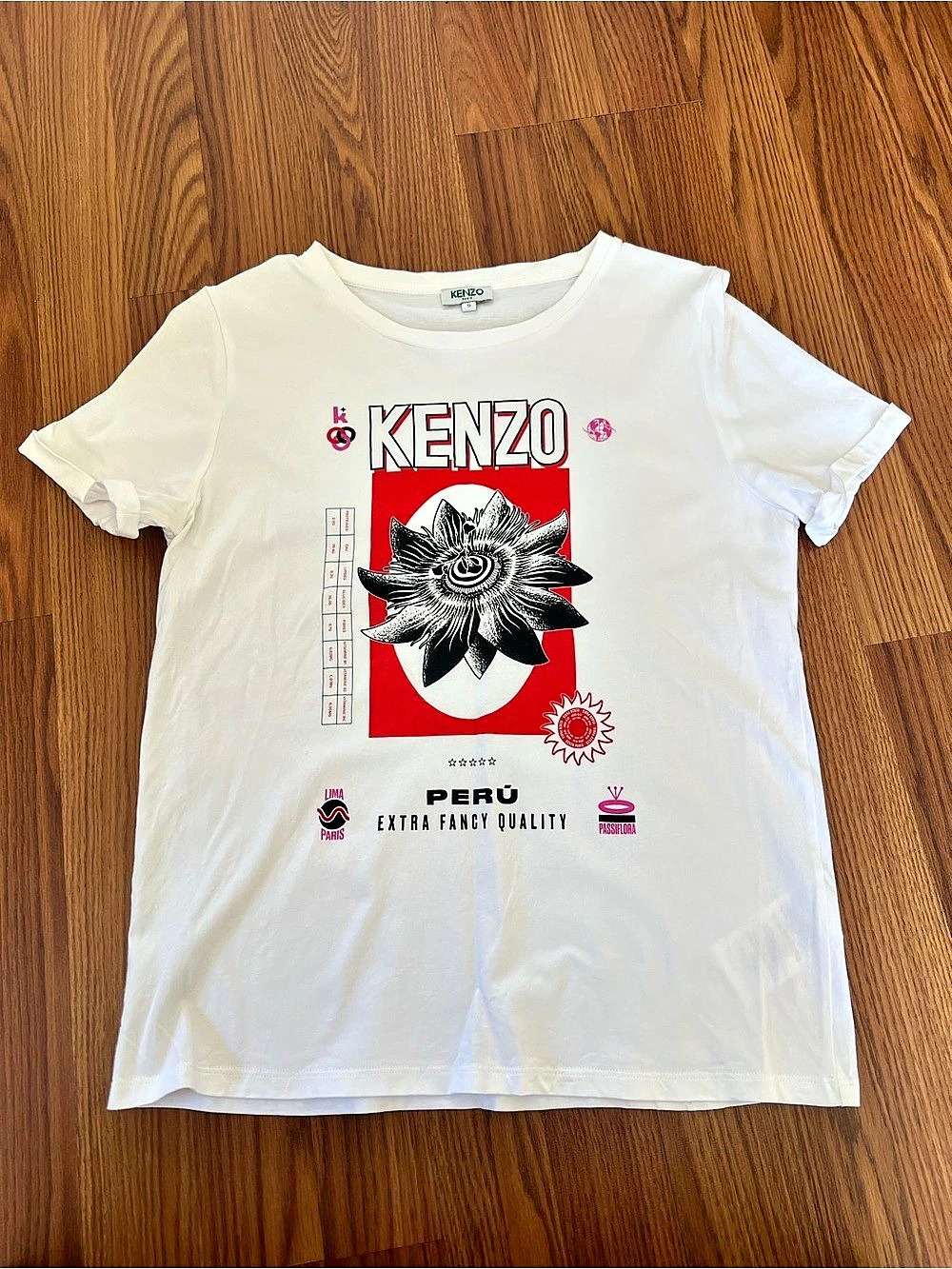 Kenzo Graphic Tee in White & Red Size Small